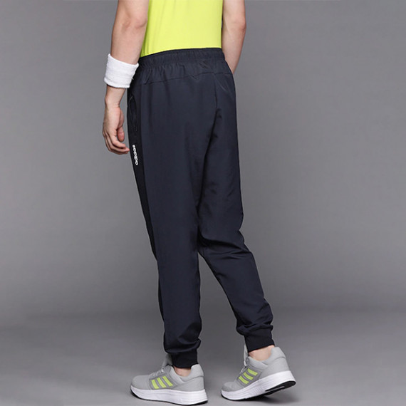 https://trendingfits.com/products/men-navy-blue-stanford-solid-joggers