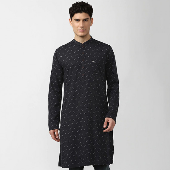 https://trendingfits.com/vi/products/men-black-geometric-printed-kurta-1