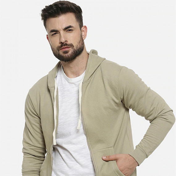 https://trendingfits.com/products/men-olive-green-solid-hooded-sweatshirt