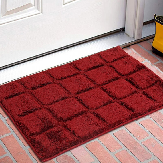 https://trendingfits.com/products/pack-of-3-maroon-textured-velvet-anti-skid-doormat