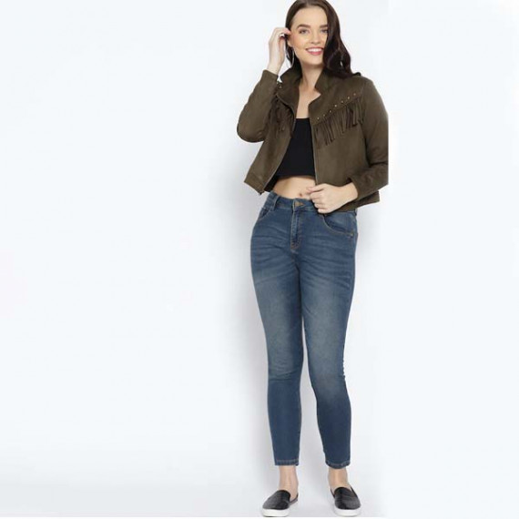 https://trendingfits.com/products/women-navy-blue-slim-fit-high-rise-clean-look-jeans