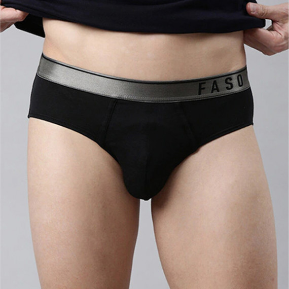 https://trendingfits.com/vi/products/men-black-solid-cotton-basic-briefs