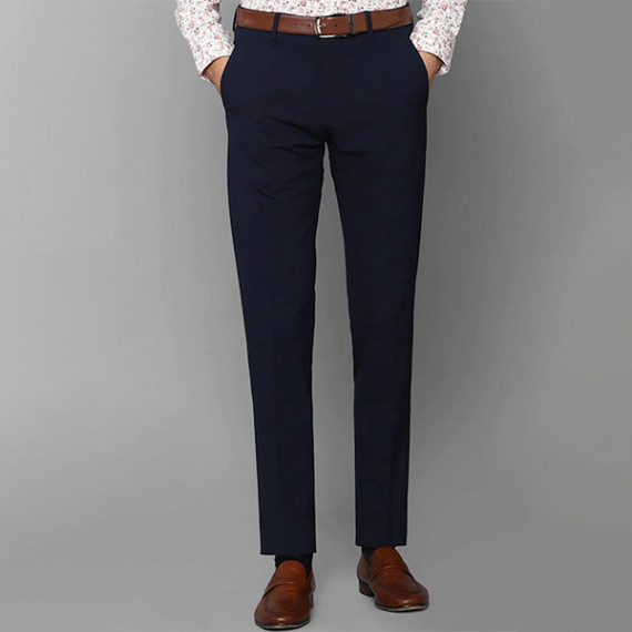 https://trendingfits.com/products/men-navy-blue-slim-fit-trousers