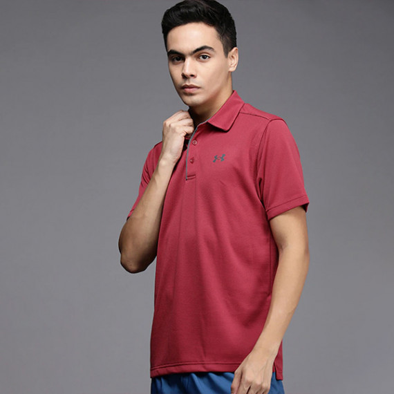 https://trendingfits.com/vi/products/men-coral-pink-self-striped-polo-collar-loose-t-shirt