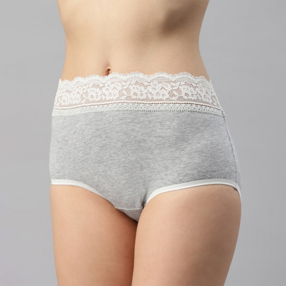 https://trendingfits.com/products/women-pack-of-5-lace-detail-hipster-briefs-t615016x